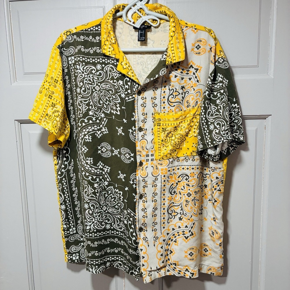 Forever 21 Men Shirt Large Patchwork bandana print Button Down Short Sleeves